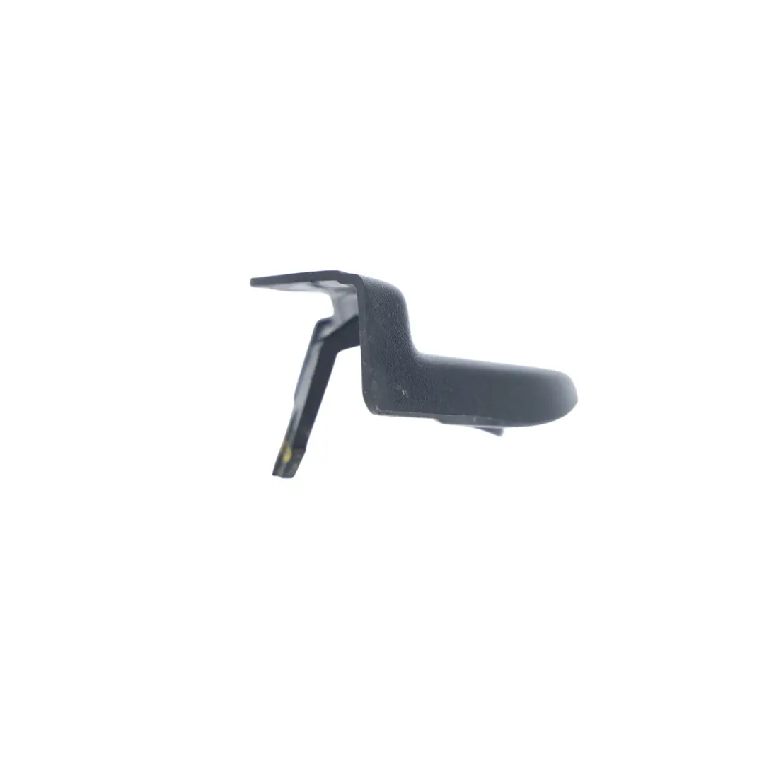 Volkswagen Touareg Mk2 7P Osłona Lampy Tylnej Wewnętrzna Lewa - SKU 7P6945311 - Numer Części 7P6945311
