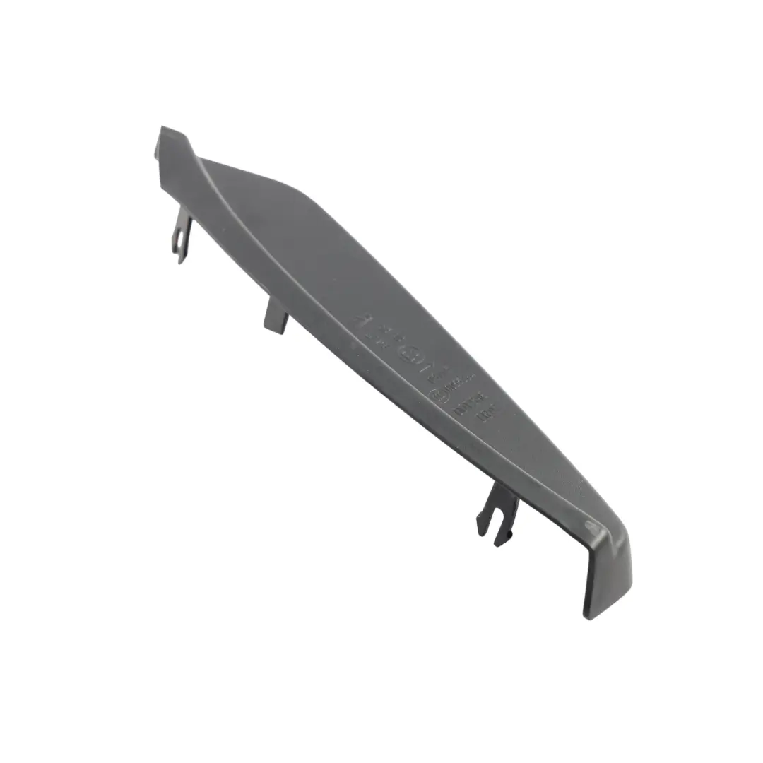 Volkswagen Touareg 7P Panel Cubierta Piloto Trasero Derecho - SKU 7P6945312 - Número de pieza 7P6945312