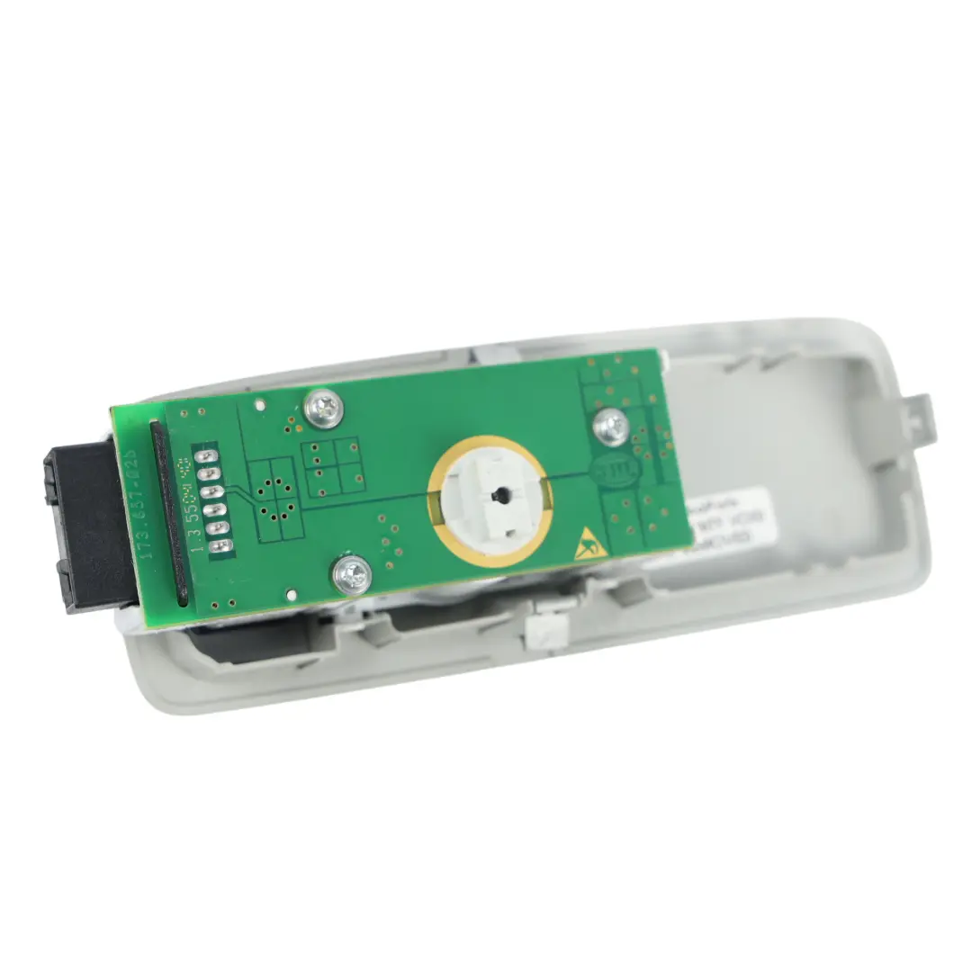 7P Luz Techo Lámpara Negro Trasero Derecho Gris para Volkswagen Touareg con número de pieza 7P6947292F Volkswagen Touareg 7P Luz Techo Lámpara Negro Trasero Derecho Gris - SKU 7P6947292F-1 - Número de pieza 7P6947292F