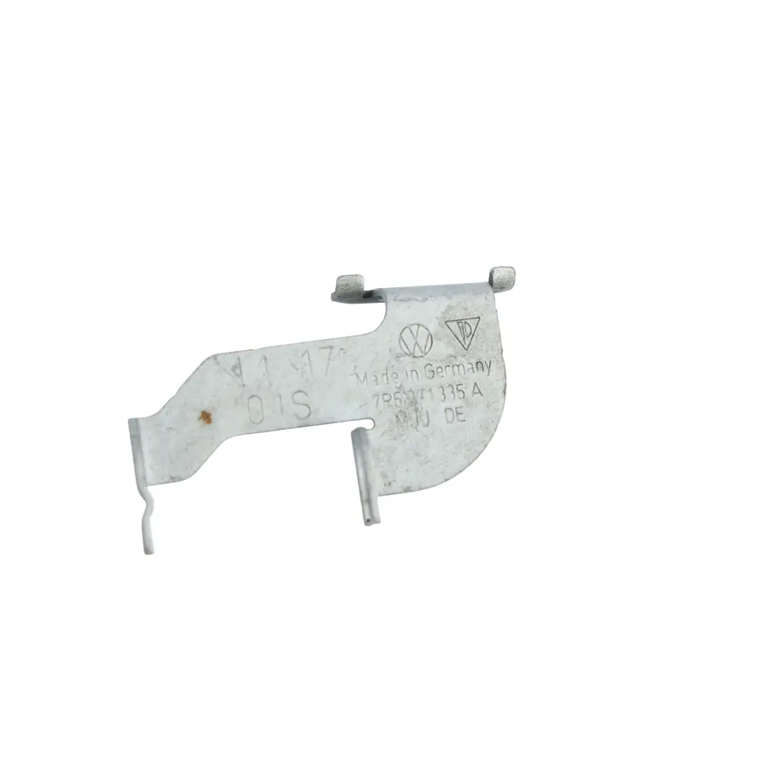 7P Supporto Staffa Connettore Piatto Vano Motore per Volkswagen Touareg con numero di parte 7P6971335A Volkswagen Touareg 7P Supporto Staffa Connettore Piatto Vano Motore - SKU 7P6971335A - Numero di parte 7P6971335A