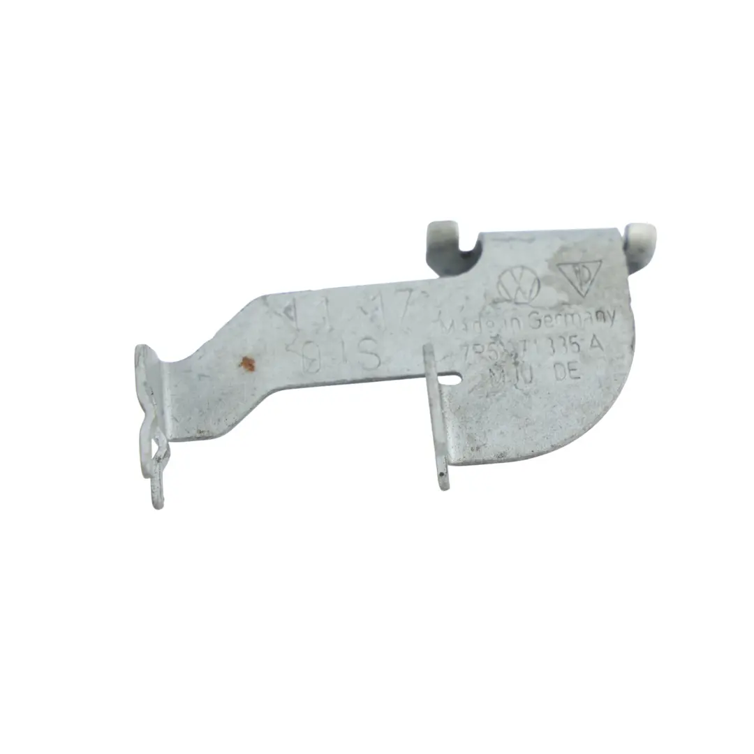 7P Uchwyt Złącza Płaskiego Pod Maską do Volkswagen Touareg o numerze 7P6971335A Volkswagen Touareg 7P Uchwyt Złącza Płaskiego Pod Maską - SKU 7P6971335A - Numer Części 7P6971335A