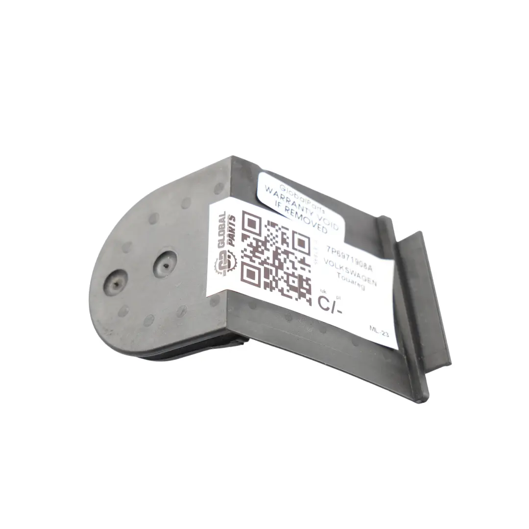 7P Garniture Cache Boîtier Eau Passe-Câble pour Volkswagen Touareg à propos du numéro de pièce 7P6971908A Volkswagen Touareg 7P Garniture Cache Boîtier Eau Passe-Câble - SKU 7P6971908A - Numéro de pièce 7P6971908A
