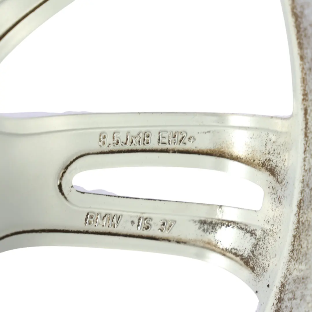 Arriere Jantes Alliage 18 " Rayons en etoe 193 8,5J ET:37 pour BMW 3 E90 E91 E92 à propos du numéro de pièce 8036934 BMW 3 E90 E91 E92 Arriere Jantes Alliage 18 " Rayons en etoe 193 8,5J ET:37 - SKU 8036934-SL2 - Numéro de pièce 8036934