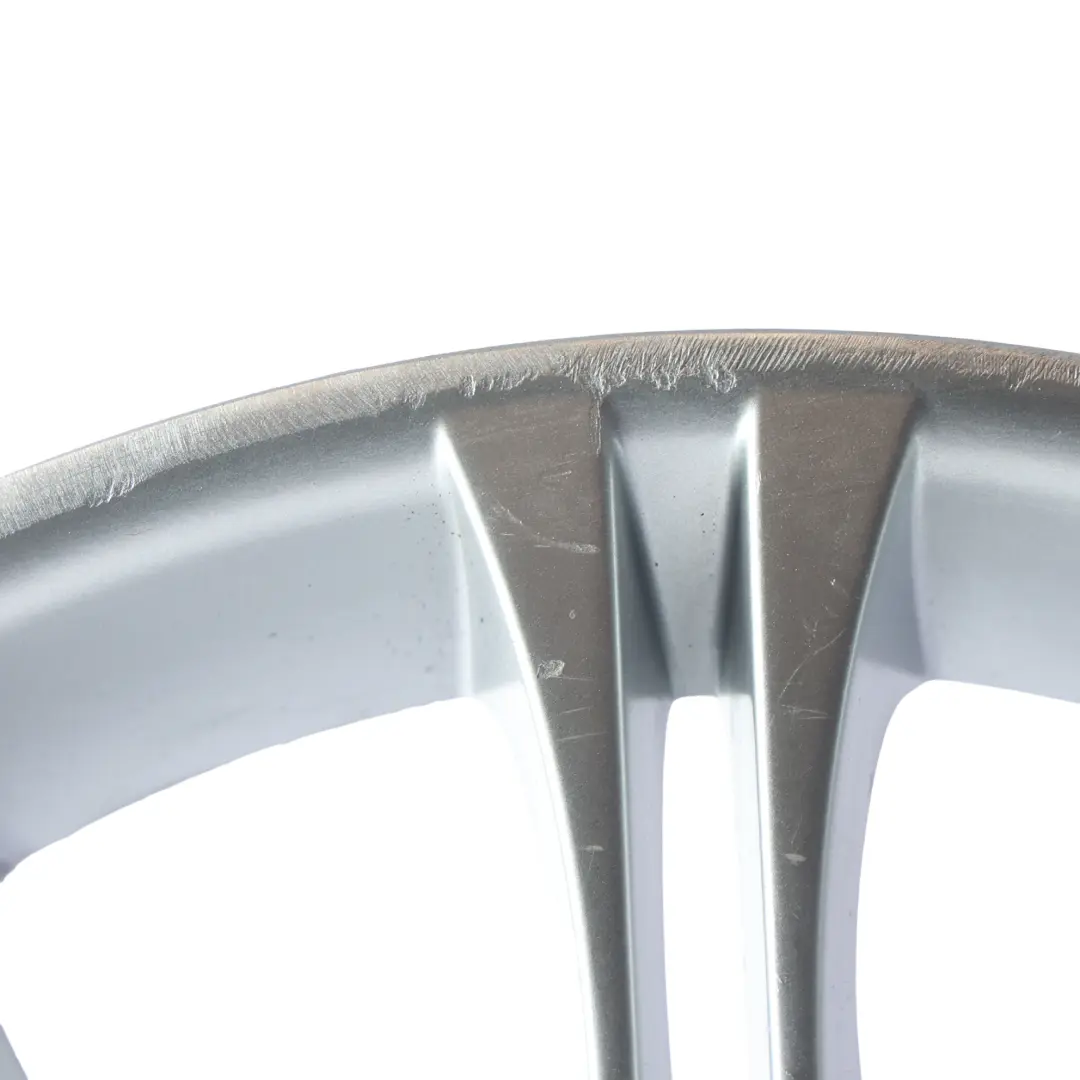 Inny BMW E60 E61 Cerchio in Lega Argento 18" ET:40 8J Doppio Raggio VIA per con numero di parte 8036947 Inny BMW E60 E61 Cerchio in Lega Argento 18" ET:40 8J Doppio Raggio VIA - SKU 8036947-VIA - Numero di parte 8036947