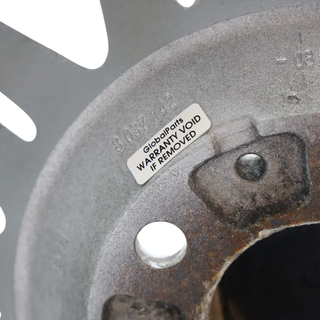 Felga Aluminiowa Srebrna 19" 9J ET:39 do BMW E90 o numerze 8037142 BMW E90 Felga Aluminiowa Srebrna 19" 9J ET:39 - SKU 8037142-2 - Numer Części 8037142