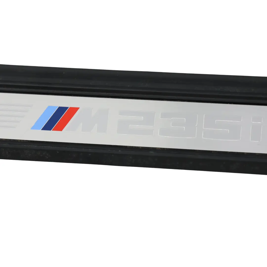 M235i M Sport Juego Embellecedor Puerta Umbral Izquierda Derecha para BMW F22 con número de pieza 8059061 BMW F22 M235i M Sport Juego Embellecedor Puerta Umbral Izquierda Derecha - SKU 8059061-1 - Número de pieza 8059061