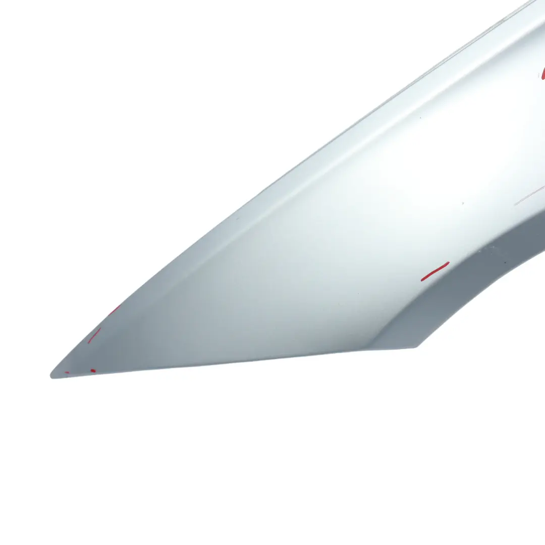 Aile Avant Gauche Argent Glacé Métallisé W07 pour BMW F80 M3 à propos du numéro de pièce 8066915 BMW F80 M3 Aile Avant Gauche Argent Glacé Métallisé W07 - SKU 8066915-FRS - Numéro de pièce 8066915