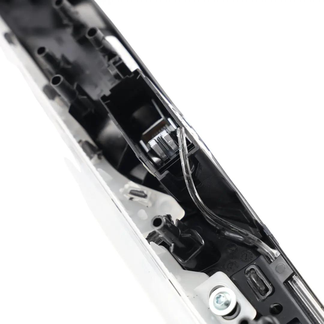 Poignée Porte Arrière Tirette Déverrouillage Cache Droite pour BMW X2 F39 à propos du numéro de pièce 8073672 BMW X2 F39 Poignée Porte Arrière Tirette Déverrouillage Cache Droite - SKU 8073672 - Numéro de pièce 8073672