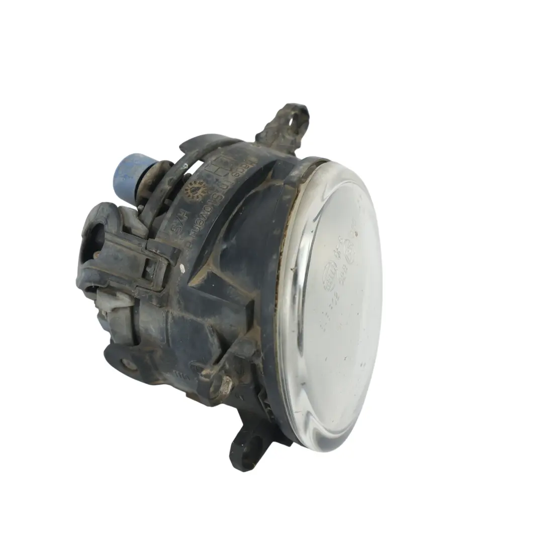 Dolny Zderzak Przedni Lampa Przeciwmgłowa Lewa do Toyota Verso R2 o numerze 812210F020 Toyota Verso R2 Dolny Zderzak Przedni Lampa Przeciwmgłowa Lewa - SKU 812210F020 - Numer Części 812210F020