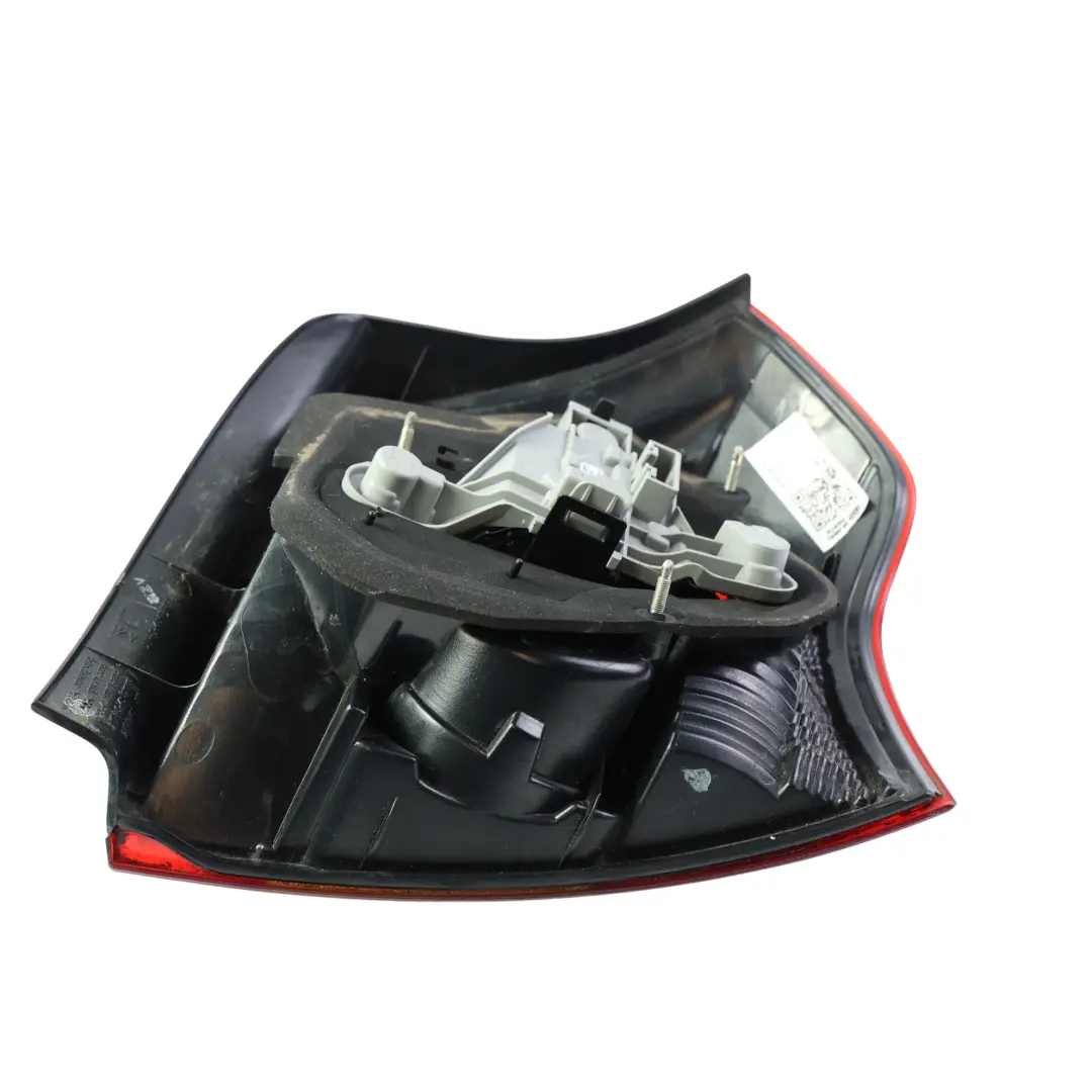 Toyota Corolla E12 Heckleuchte Außen Hinten Links - SKU 8156102310 - Teilenummer 8156102310