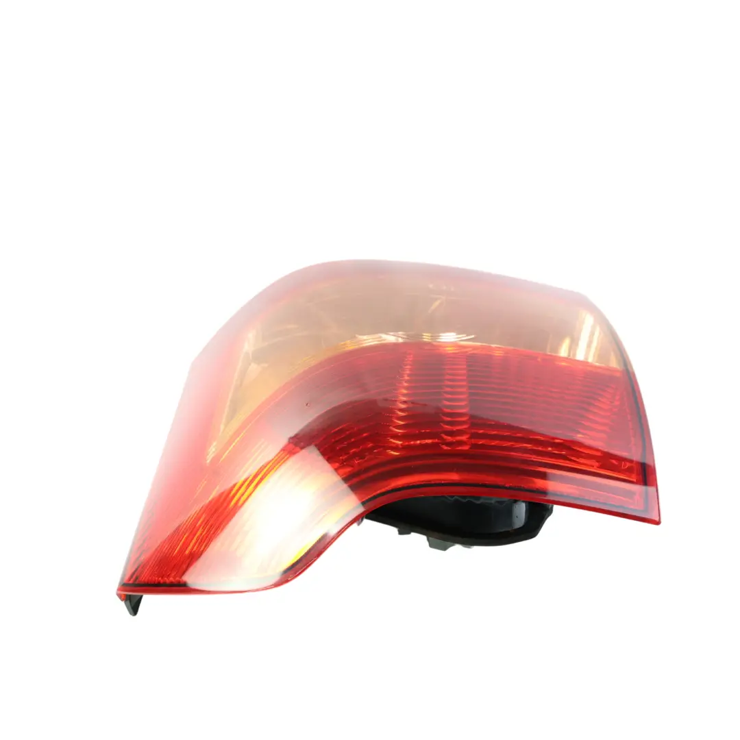 Toyota Corolla E12 Fanale Posteriore Esterno Sinistro - SKU 8156102310 - Numero di parte 8156102310