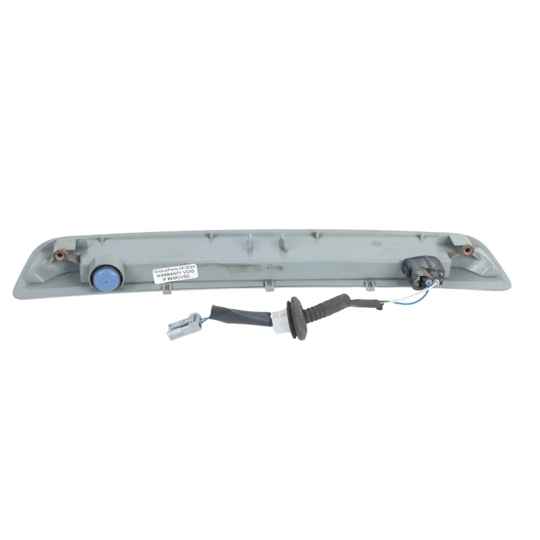 Trzecie Światło Stop Tył do Toyota Avensis T270 o numerze 8157005110 Toyota Avensis T270 Trzecie Światło Stop Tył - SKU 8157005110 - Numer Części 8157005110