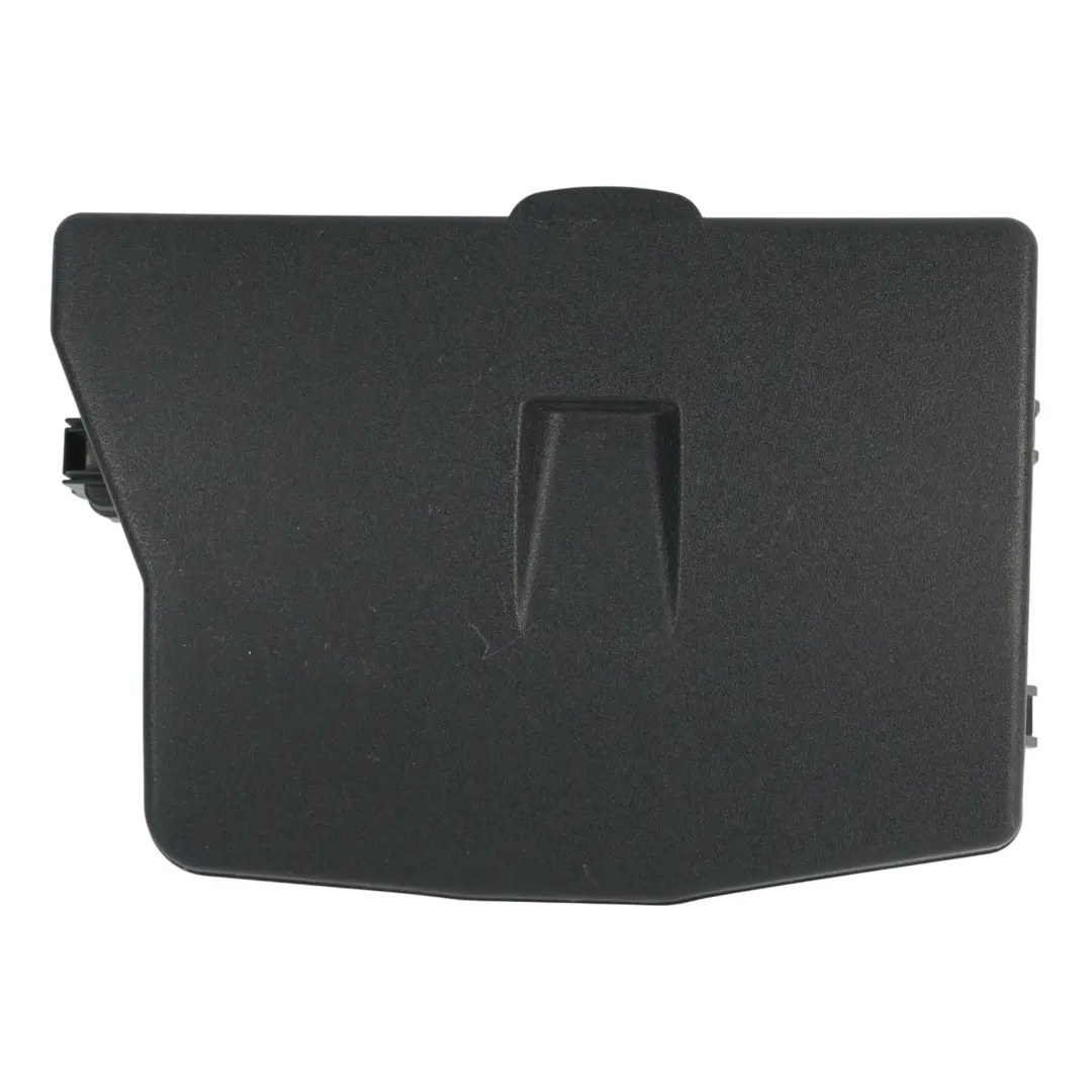 Toyota Avensis T270 Couvercle Boîte à Fusibles Cache Panneau - SKU 8266205130 - Numéro de pièce 8266205130