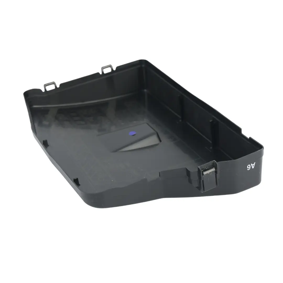 Tapa Caja Fusibles Embellecedor Panel para Toyota Avensis T270 con número de pieza 8266205130 Toyota Avensis T270 Tapa Caja Fusibles Embellecedor Panel - SKU 8266205130 - Número de pieza 8266205130