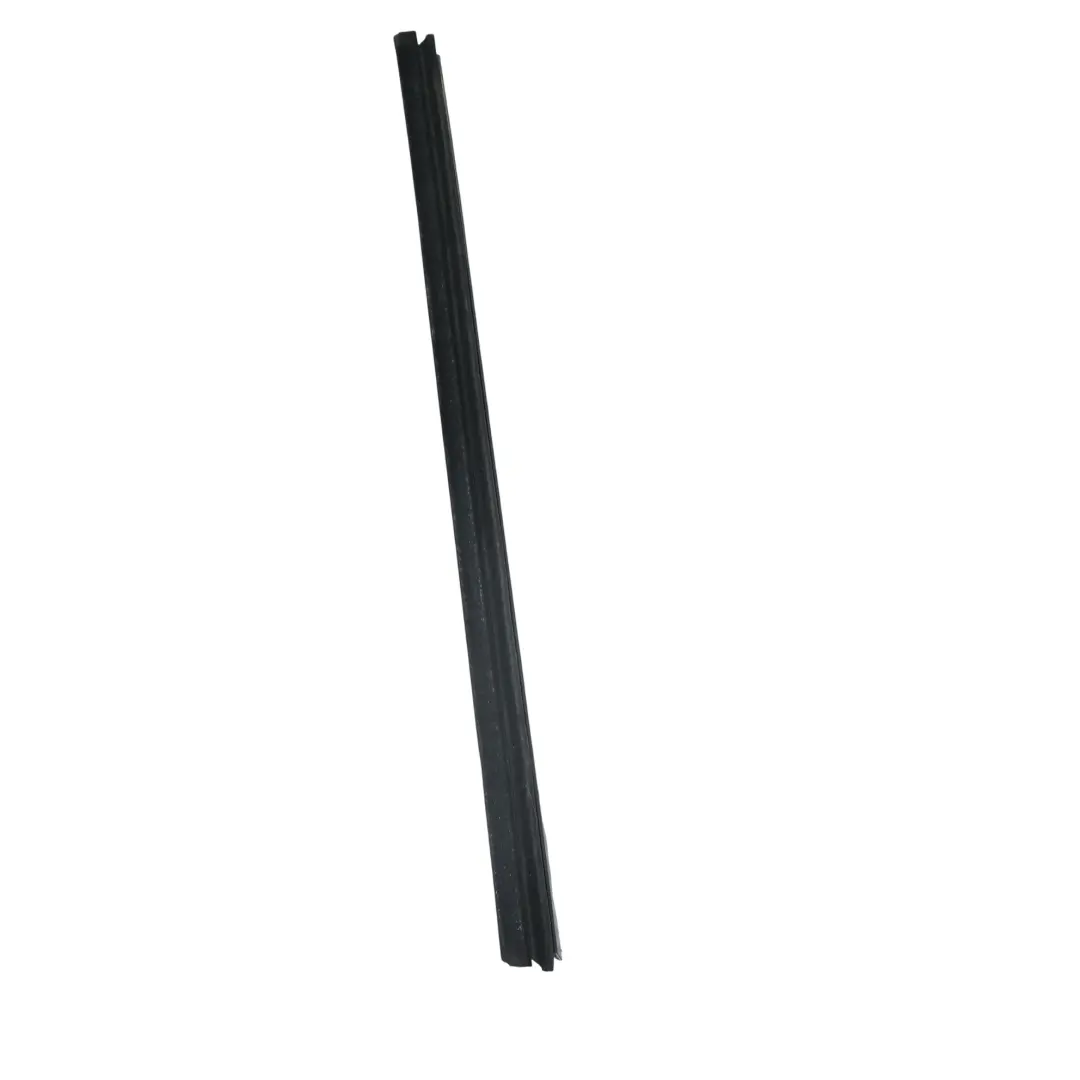 Junta Goma Ventanilla Interior Puerta Delantera Izqu para Land Rover Range Rover L322 con número de pieza 8269067 Land Rover Range Rover L322 Junta Goma Ventanilla Interior Puerta Delantera Izqu - SKU 8269067 - Número de pieza 8269067