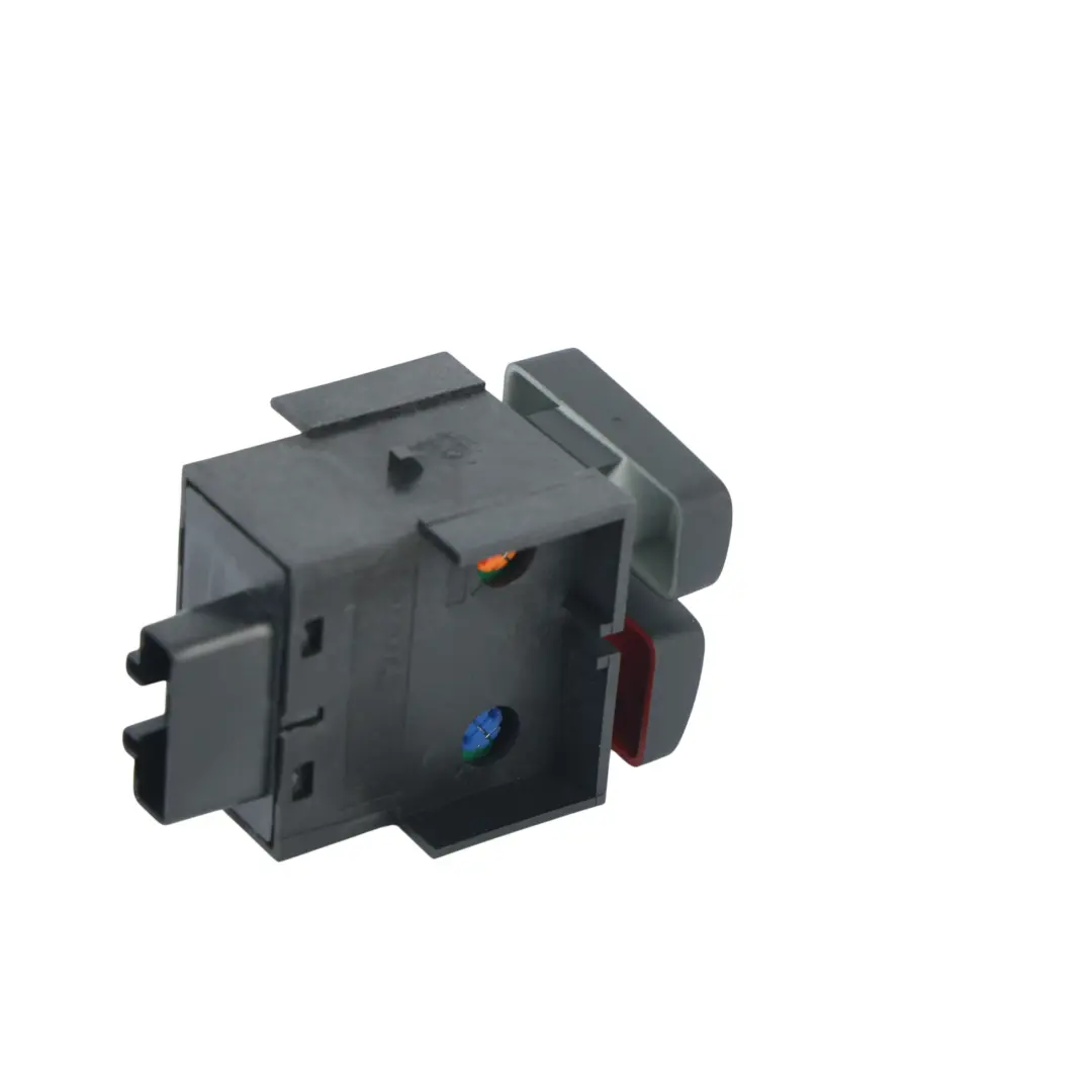 Toyota Corolla E12 Interruptor Luces de Emergencia Botón - SKU 8433202080 - Número de pieza 8433202080