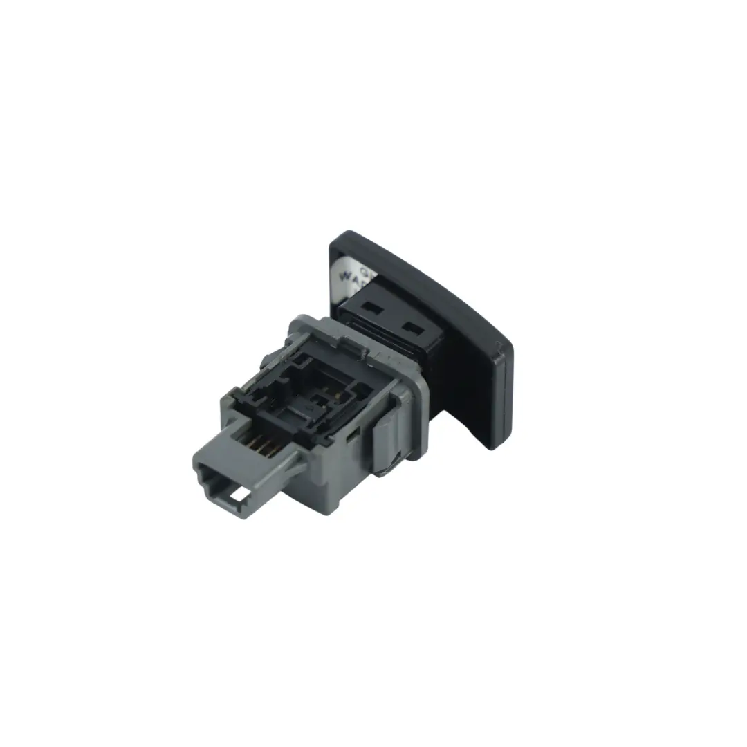 Toyota Avensis T270 Dashboard Hazard Warning Switch Button Control - SKU 8433205060 - Part number 8433205060