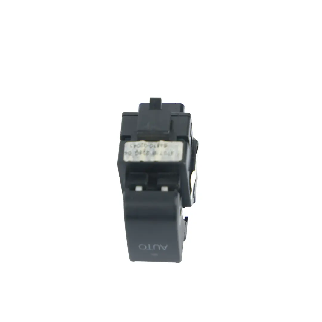 Interruptor Elevalunas Eléctrico Trasero Derecho para Toyota Corolla E12 con número de pieza 8481002041 Toyota Corolla E12 Interruptor Elevalunas Eléctrico Trasero Derecho - SKU 8481002041 - Número de pieza 8481002041