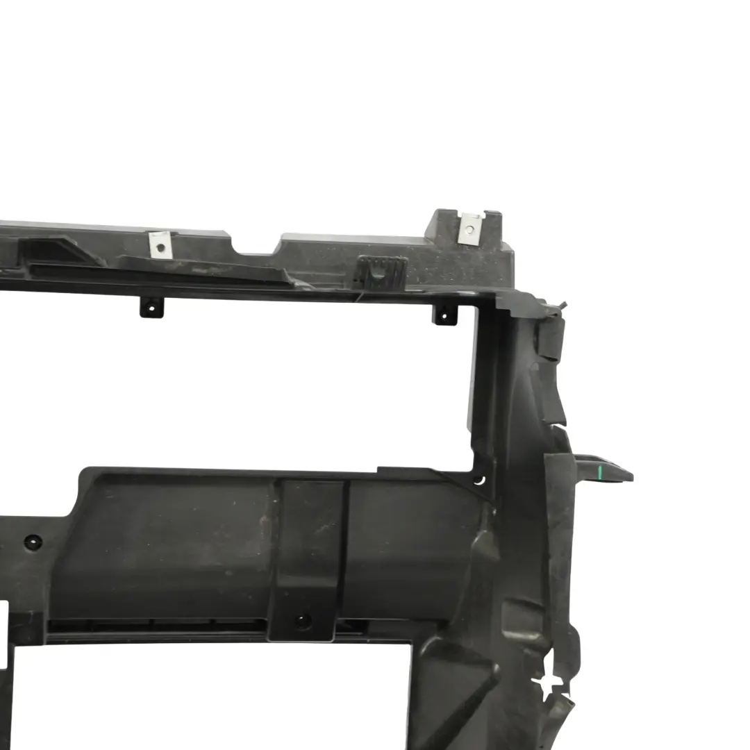 Condotto Aria Pannello Anteriore Presa Radiatore Supporto 849997 per BMW F45 F46 LCI con numero di parte 8499973 BMW F45 F46 LCI Condotto Aria Pannello Anteriore Presa Radiatore Supporto 849997 - SKU 8499973 - Numero di parte 8499973
