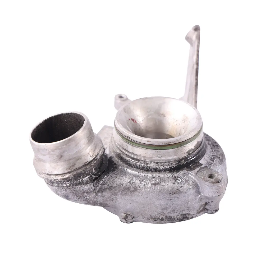 Alloggiamento Turbocompressore N47N Diesel per BMW E90 E91 LCI 316d 318d con numero di parte 8506722 BMW E90 E91 LCI 316d 318d Alloggiamento Turbocompressore N47N Diesel - SKU 8506722-3 - Numero di parte 8506722