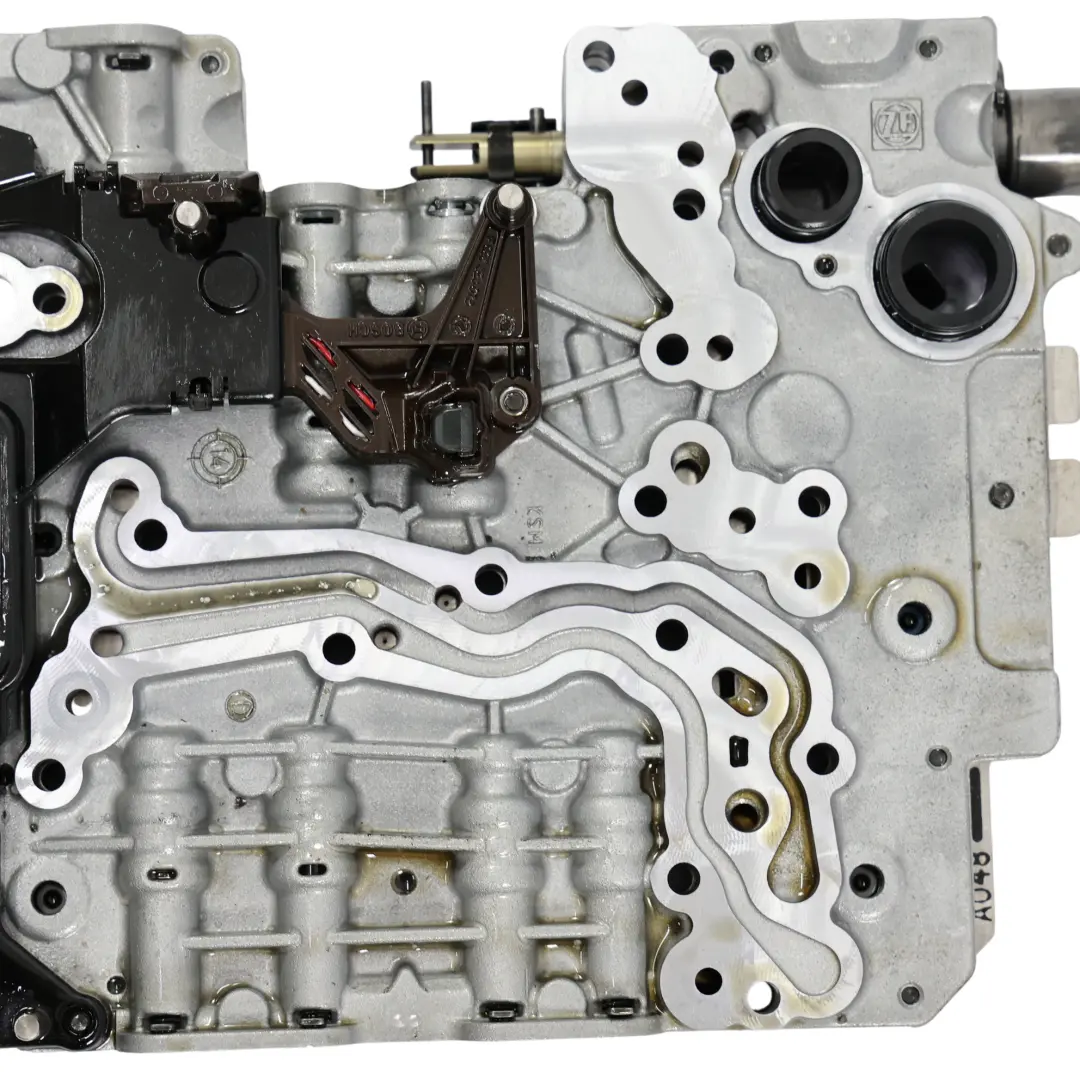 Mechatronic Automatic Transmission Gearbox GA8HP70Z to BMW F30 F31 F32 F36 with Part number 8687819 BMW F30 F31 F32 F36 Mechatronic Automatic Transmission Gearbox GA8HP70Z - SKU 8687819 - Part number 8687819