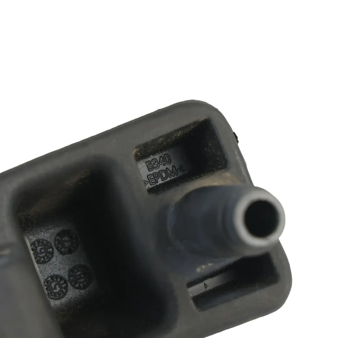 Citroen Relay III Soporte Parachoques Trasero Derecho para con número de pieza 872825 Citroen Relay III Soporte Parachoques Trasero Derecho - SKU 872825 - Número de pieza 872825
