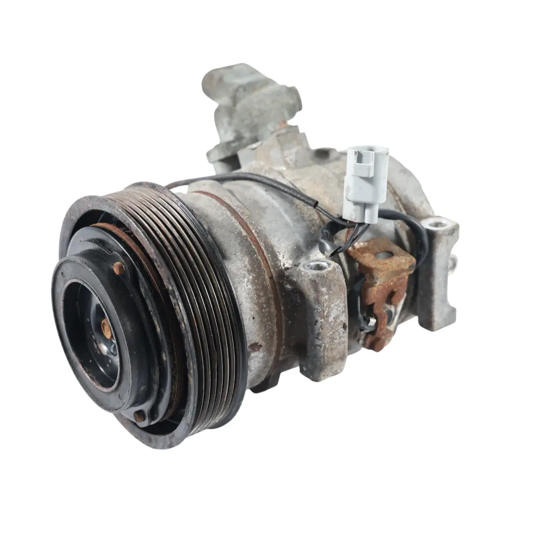 Toyota RAV4 Mk2 Compresseur Climatisation 2.0 1AZFE - SKU 8832042080 - Numéro de pièce 8832042080