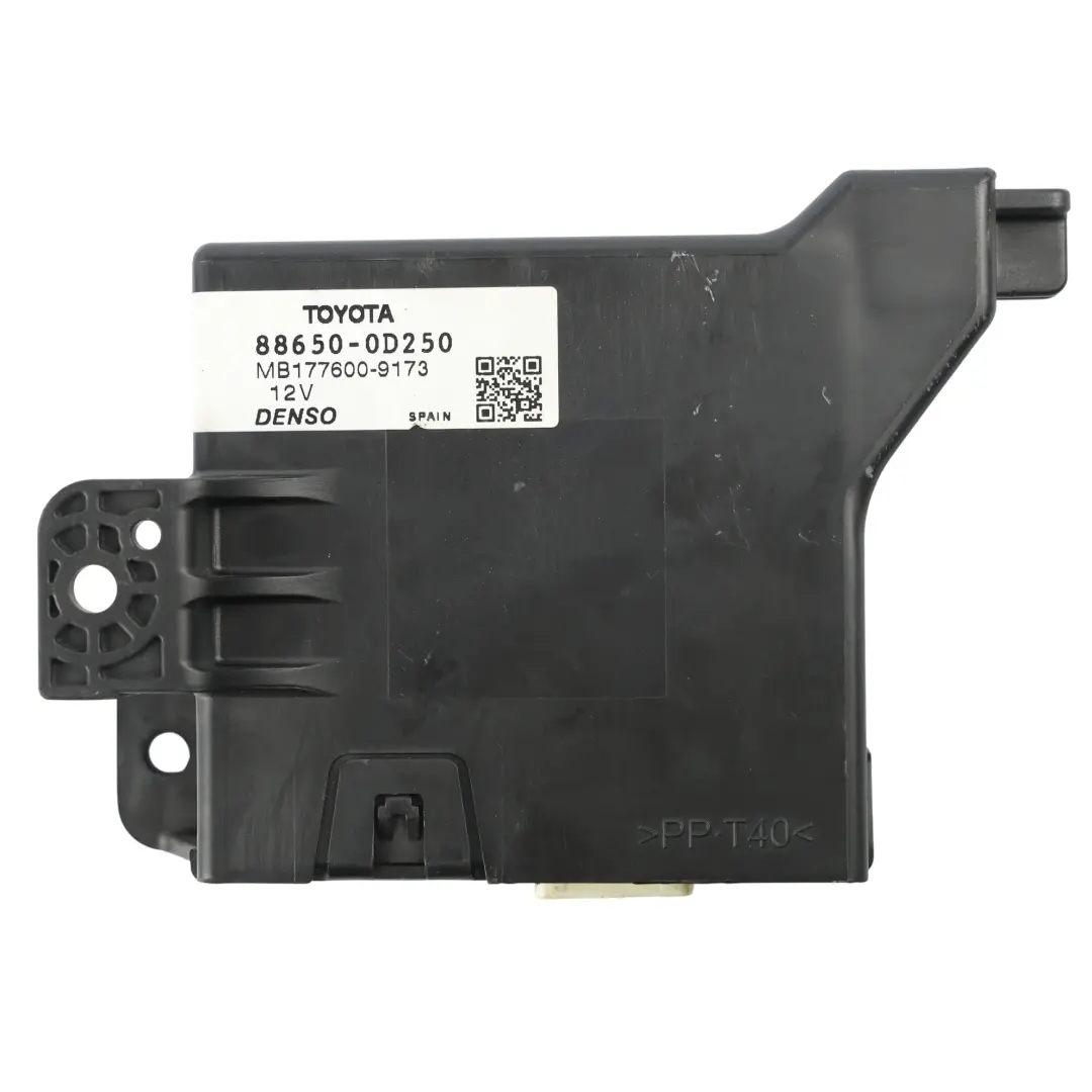 Toyota Yaris P9 Air Conditioning A/C Amplifier Control Unit Module - SKU 886500D250 - Part number 886500D250