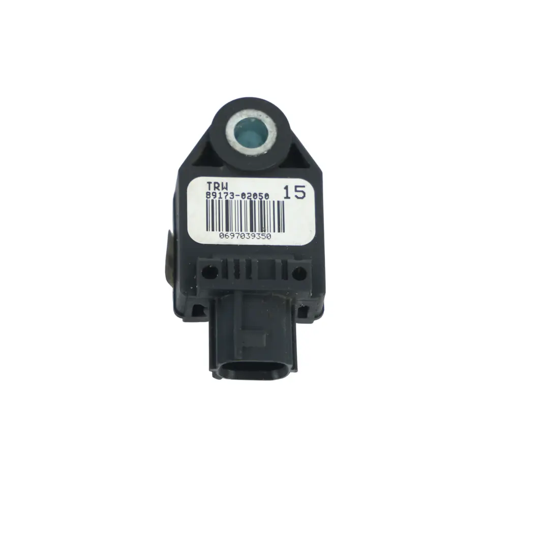 Przedni Czujnik Uderzenia Poduszki Powietrznej do Toyota Auris E15 o numerze 8917302050 Toyota Auris E15 Przedni Czujnik Uderzenia Poduszki Powietrznej - SKU 8917302050 - Numer Części 8917302050