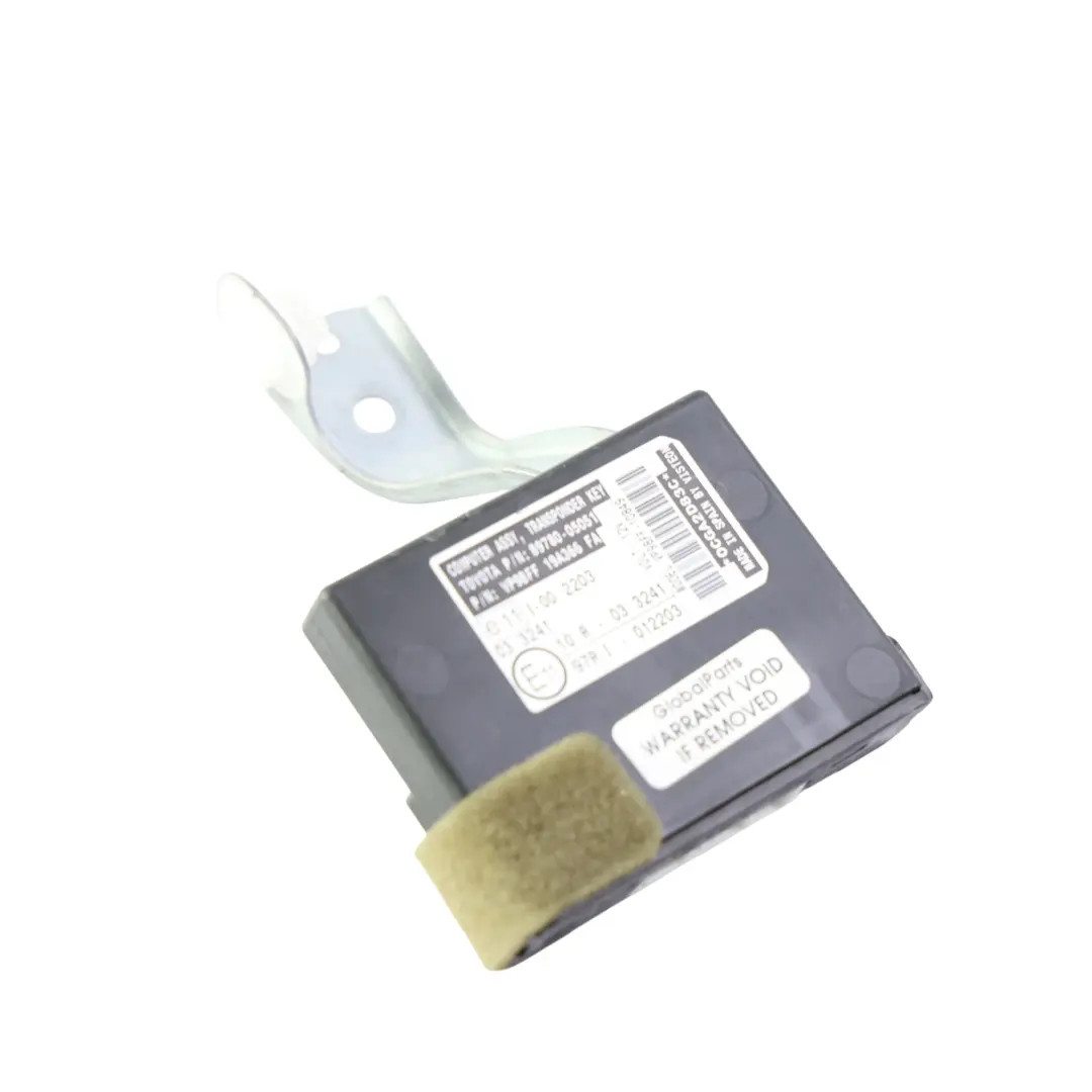 Moduł Sterownik Immobilizera Transponder 89780-05051 do Toyota Avensis T270 o numerze 8978005051 Toyota Avensis T270 Moduł Sterownik Immobilizera Transponder 89780-05051 - SKU 8978005051 - Numer Części 8978005051