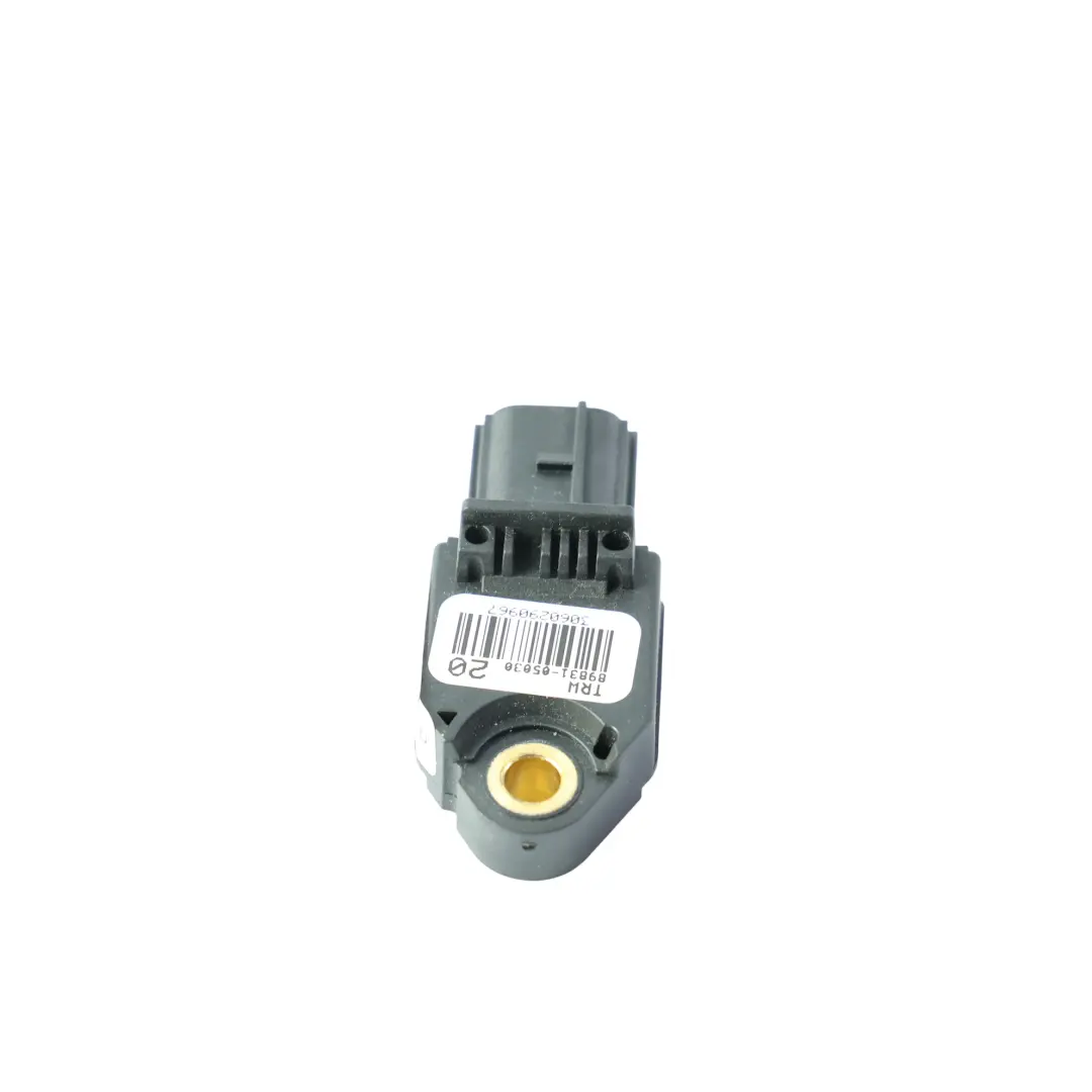 Impact Crash Sensor SRS Module Unit to Toyota Avensis T270 with Part number 8983105030 Toyota Avensis T270 Impact Crash Sensor SRS Module Unit - SKU 8983105030 - Part number 8983105030