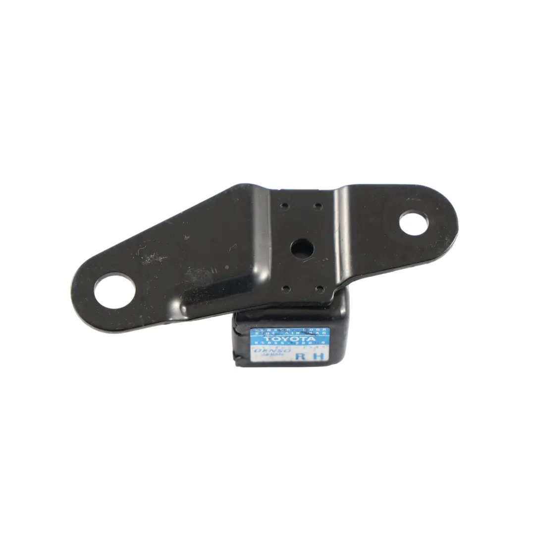 Capteur Choc Porte Avant Droite pour Toyota Celica T23 à propos du numéro de pièce 8986520010 Toyota Celica T23 Capteur Choc Porte Avant Droite - SKU 8986520010 - Numéro de pièce 8986520010