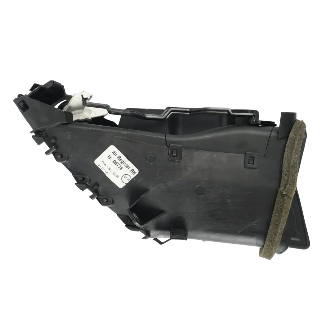 Ford Fiesta MK7 Dashboard Centre Air Vent Black Right O/S - SKU 8A61-A018B08-AEW - Part number 8A61-A018B08-AEW