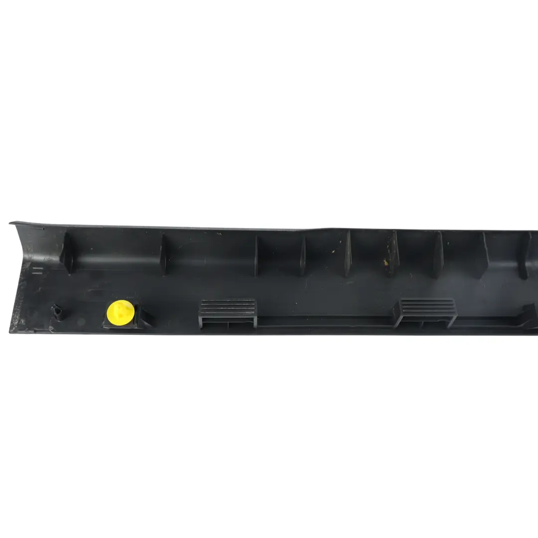 Ford Fiesta Mk7 Moldura Umbral Puerta Delantera Derecha - SKU 8A61-B13200-ACW - Número de pieza 8A61-B13200-ACW