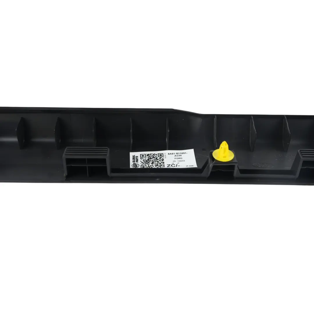 Ford Fiesta Mk7 Moldura Umbral Puerta Delantero Izquierdo - SKU 8A61-B13201-ACW - Número de pieza 8A61-B13201-ACW