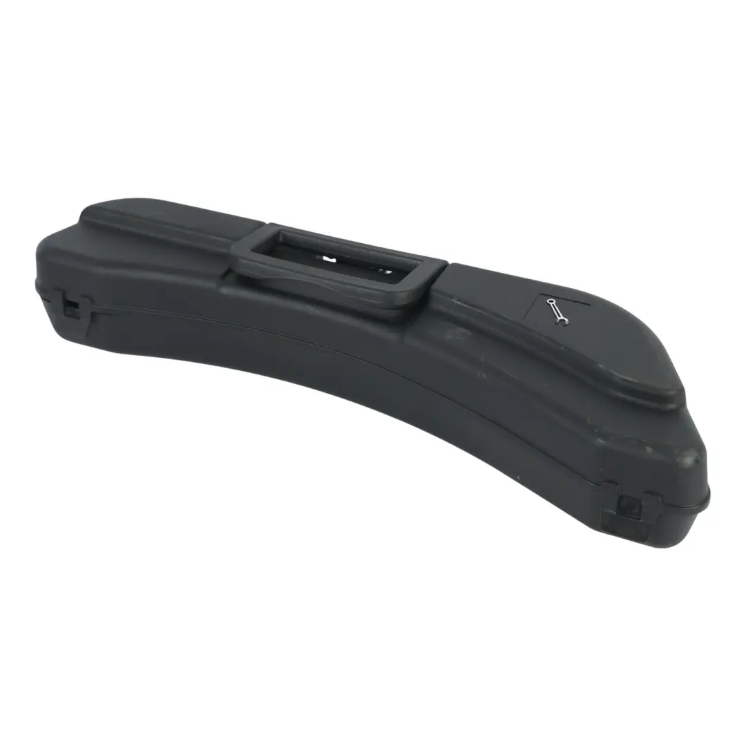 Audi A4 B7 Chiave Ruota Scorta Kit Attrezzi Supporto Gancio Traino - SKU 8E0012111A-3 - Numero di parte 8E0012111A
