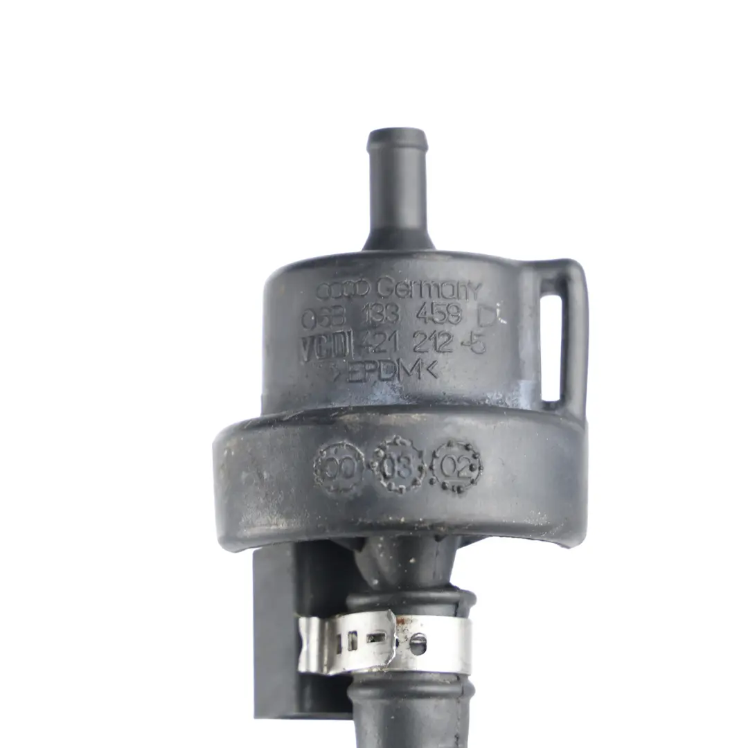 Angled Hose Intake System Vacuum Installation to Audi A4 B6 with Part number 8E0133784B Audi A4 B6 Angled Hose Intake System Vacuum Installation - SKU 8E0133784B - Part number 8E0133784B