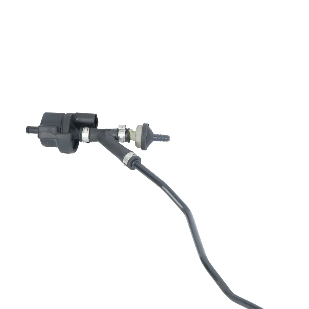 Audi A4 B6 Angled Hose Intake System Vacuum Installation - SKU 8E0133784B - Part number 8E0133784B