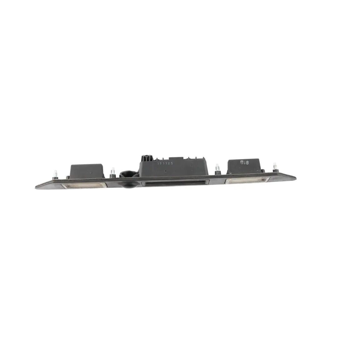 Listwa Blenda Klamki Klapy Bagażnika do Audi A4 B7 o numerze 8E0827574C Audi A4 B7 Listwa Blenda Klamki Klapy Bagażnika - SKU 8E0827574C-3 - Numer Części 8E0827574C