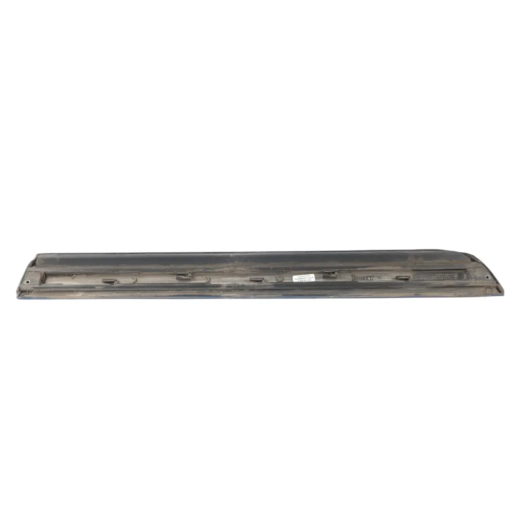 Baguette Bas Porte Arrière Gauche Bleu Perle Sprint Z5F pour Audi A4 B7 à propos du numéro de pièce 8E0853969 Audi A4 B7 Baguette Bas Porte Arrière Gauche Bleu Perle Sprint Z5F - SKU 8E0853969-SPR - Numéro de pièce 8E0853969