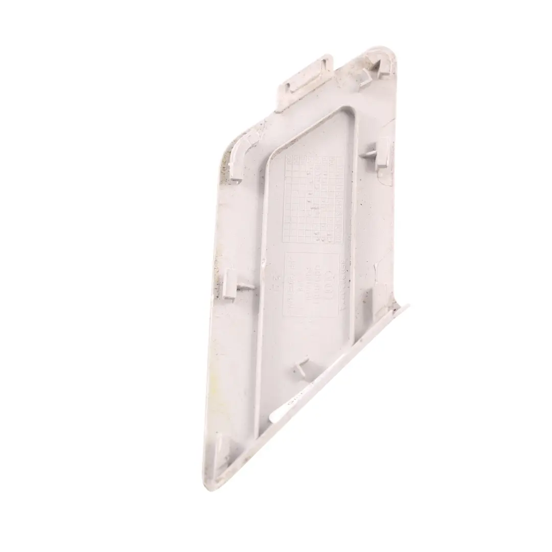 Cache Base Cadre Siège Avant Gauche Argent pour Audi A4 S4 B7 à propos du numéro de pièce 8E0882327A Audi A4 S4 B7 Cache Base Cadre Siège Avant Gauche Argent - SKU 8E0882327A - Numéro de pièce 8E0882327A