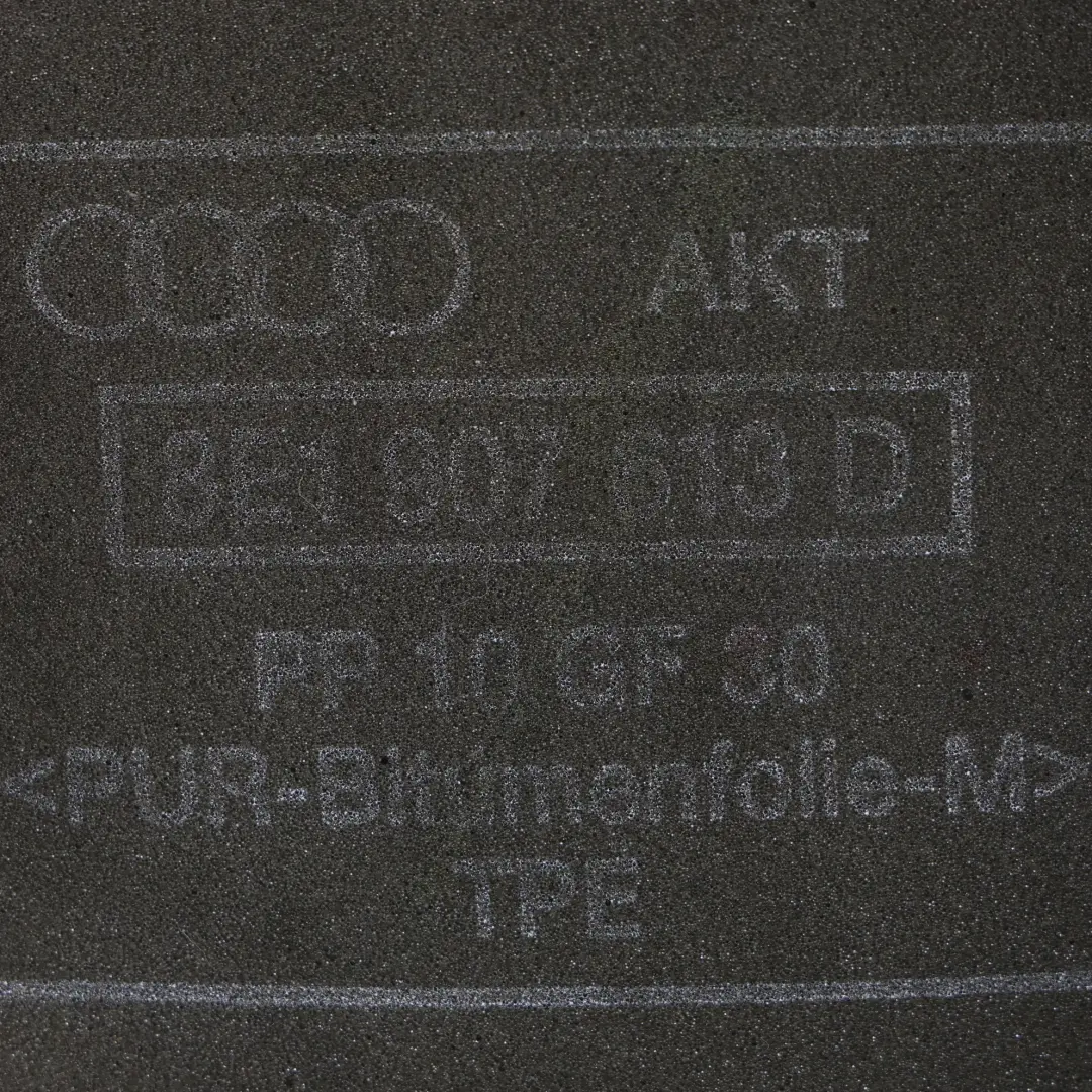 Steuergerät Gehäuse Abdeckung Deckel für Audi A4 RS4 B6 Seat Exeo Motor mit Teilenummer 8E1907613D Audi A4 RS4 B6 Seat Exeo Motor Steuergerät Gehäuse Abdeckung Deckel - SKU 8E1907613D - Teilenummer 8E1907613D