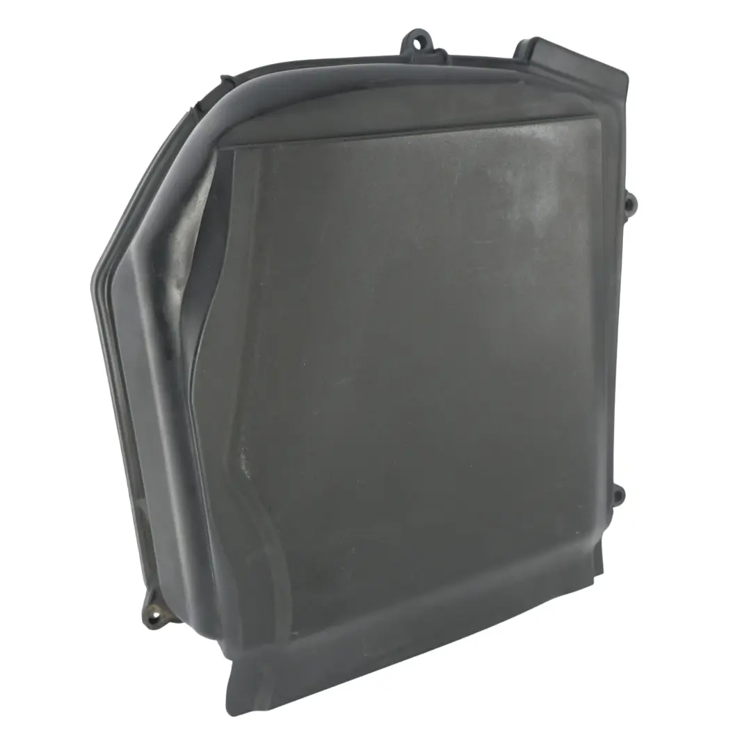 Osłona Obudowy Sterownika Silnika do Audi A4 RS4 B6 Seat Exeo o numerze 8E1907613D Audi A4 RS4 B6 Seat Exeo Osłona Obudowy Sterownika Silnika - SKU 8E1907613D - Numer Części 8E1907613D