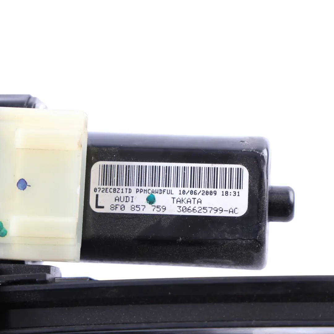 8F Silniczek Podajnika Pasa Bezpieczeństwa Cabrio Lewy do Audi A5 o numerze 8F0857759 Audi A5 8F Silniczek Podajnika Pasa Bezpieczeństwa Cabrio Lewy - SKU 8F0857759-1 - Numer Części 8F0857759