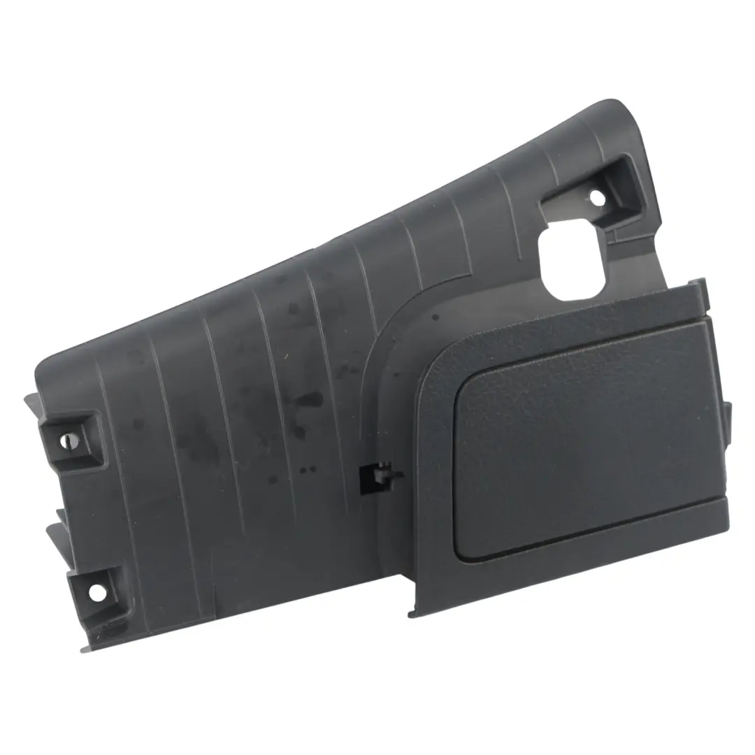 Moldura Panel Lateral Trasero Izquierdo Negro para Audi A4 B6 Cabrio con número de pieza 8H0868433 Audi A4 B6 Cabrio Moldura Panel Lateral Trasero Izquierdo Negro - SKU 8H0868433 - Número de pieza 8H0868433
