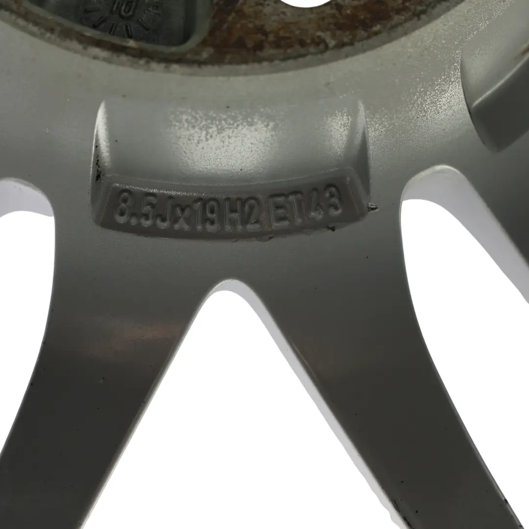 Jante En Alliage Argent Audi A4 B8 19" 8.5J ET:43 À Doubles Branches pour à propos du numéro de pièce 8K0601025AA Jante En Alliage Argent Audi A4 B8 19" 8.5J ET:43 À Doubles Branches - SKU 8K0601025AA-SL2 - Numéro de pièce 8K0601025AA