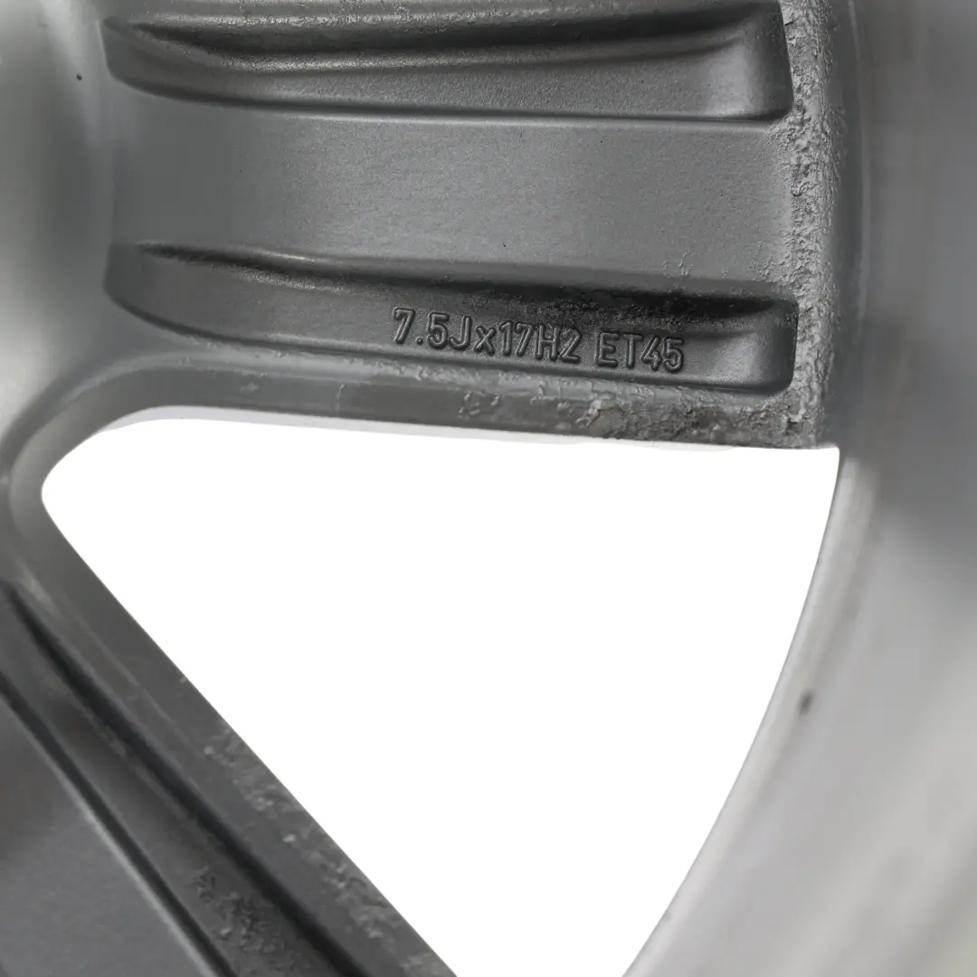 Audi A4 B8 A5 8T Srebrna Felga Aluminiowa 17" ET:45 7,5J - SKU 8K0601025B-SL2 - Numer Części 8K0601025B