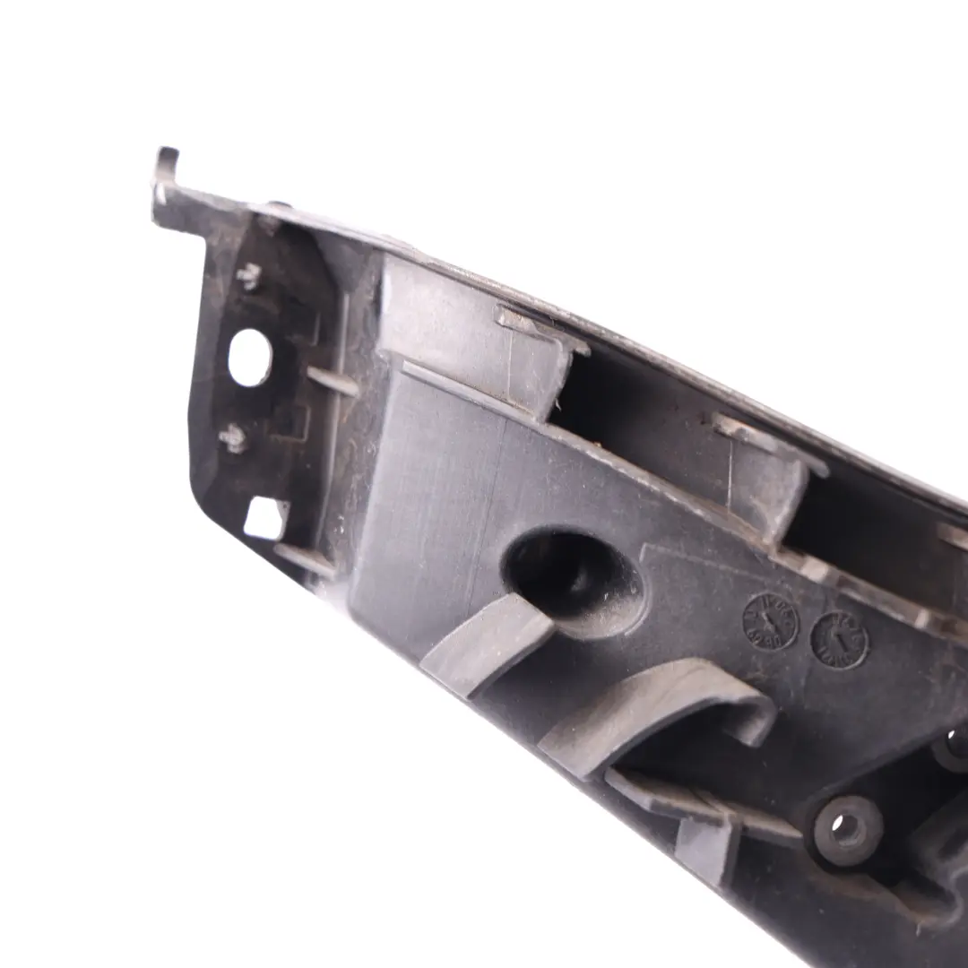 Soporte Faro Delantero Derecho Soporte Fijación para Audi A4 B8 con número de pieza 8K0805608R Audi A4 B8 Soporte Faro Delantero Derecho Soporte Fijación - SKU 8K0805608R - Número de pieza 8K0805608R