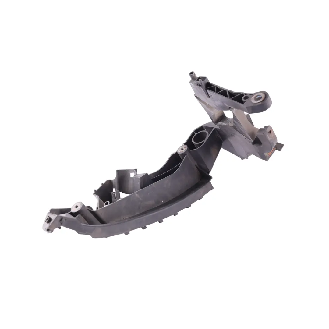 Soporte Faro Delantero Derecho Soporte Fijación para Audi A4 B8 con número de pieza 8K0805608R Audi A4 B8 Soporte Faro Delantero Derecho Soporte Fijación - SKU 8K0805608R - Número de pieza 8K0805608R
