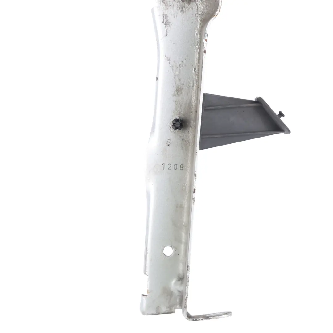 Supporto Staffa Parafango Anteriore Sinistro per Audi A4 B8 con numero di parte 8K0821135B Audi A4 B8 Supporto Staffa Parafango Anteriore Sinistro - SKU 8K0821135B - Numero di parte 8K0821135B